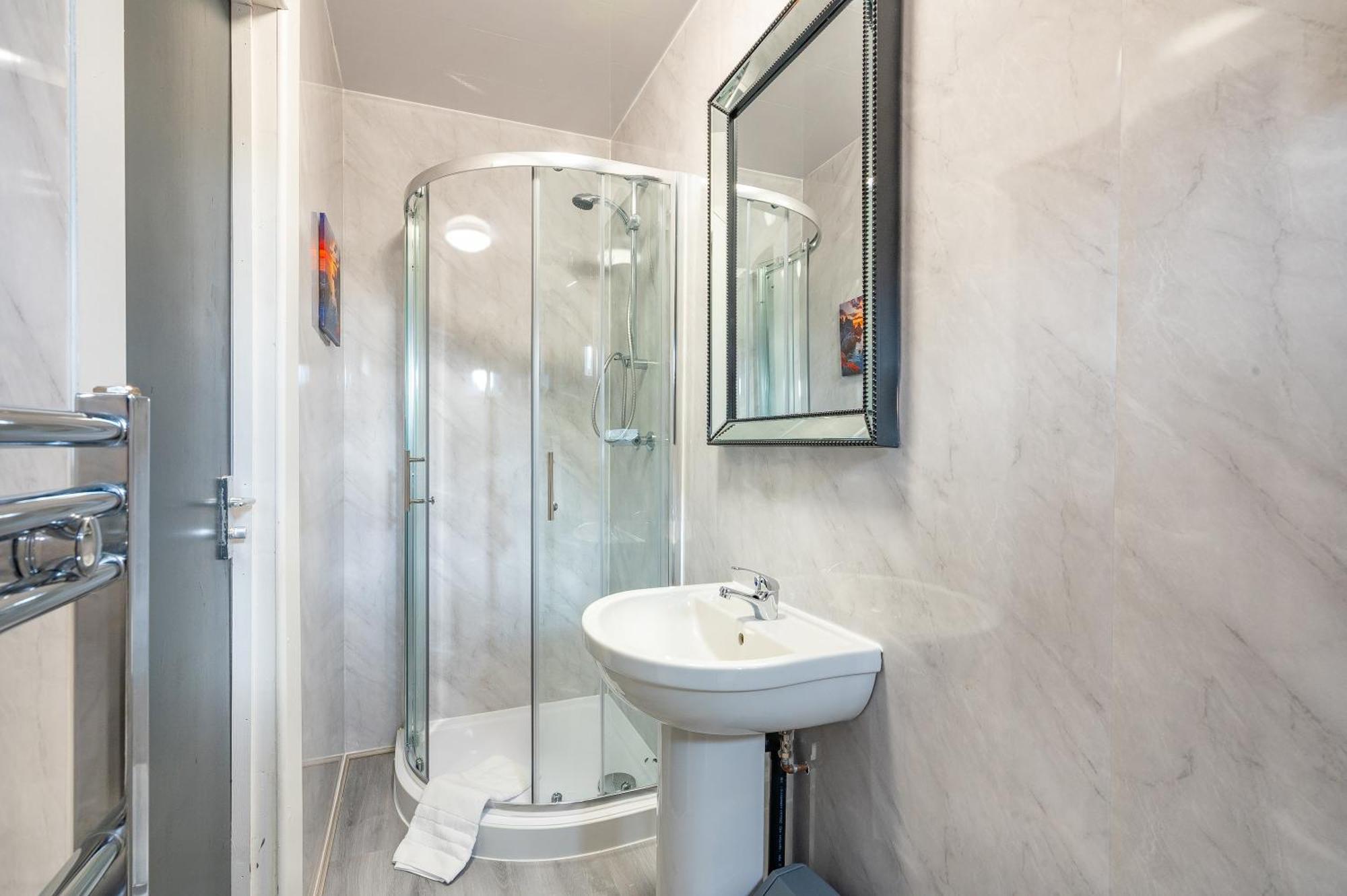 *Rc246*For Your Relaxed & Cosy Stay + Free Parking Leeds (West Yorkshire) Exterior foto